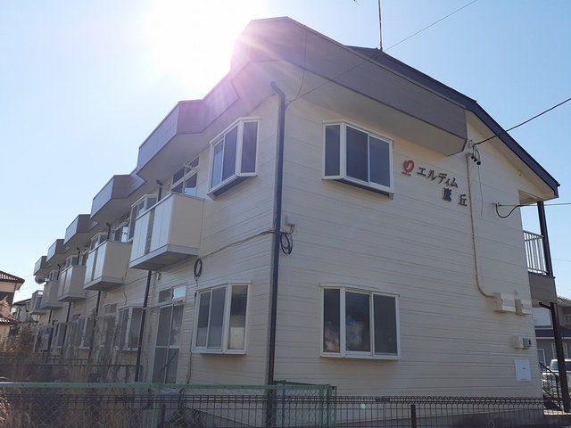 Fachada de エルディム鷹丘
