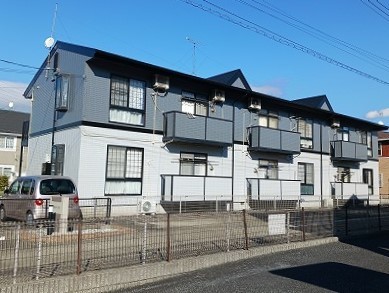 Fachada de 春日ハイツ