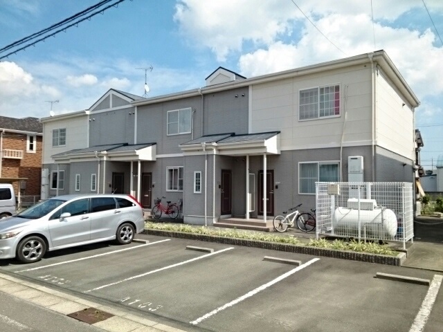 Fachada de シャルマン桜Ａ