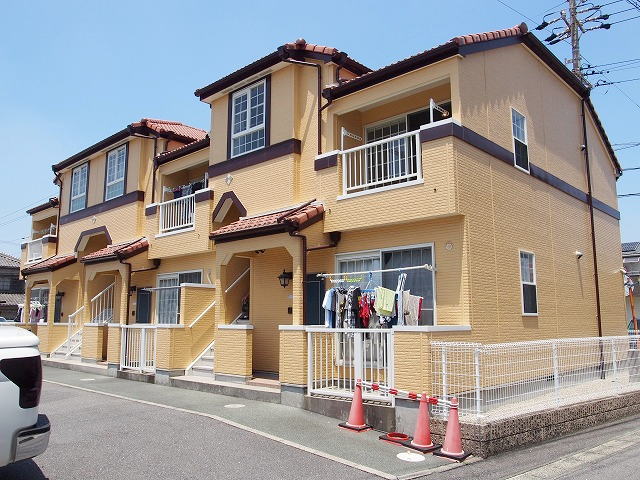 Fachada de アンソレイユ