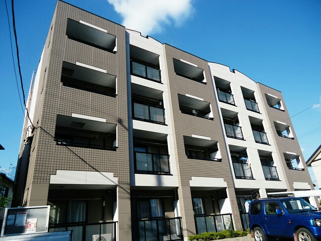Fachada de プリムローズ