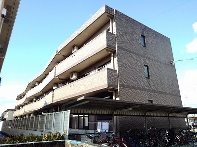 Fachada de ペンション　タカラ