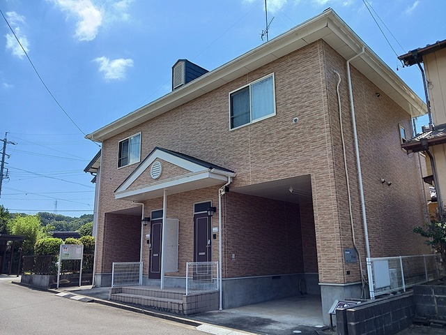 Fachada de ヒルズ中田
