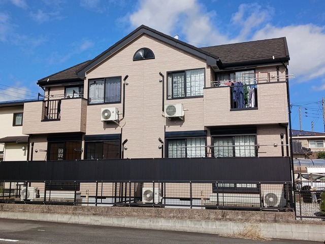 Fachada de サニースクエア