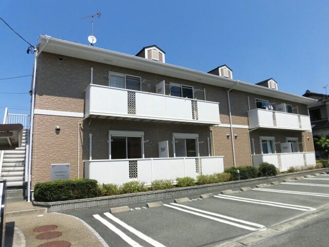Fachada de エスト・ボヌール