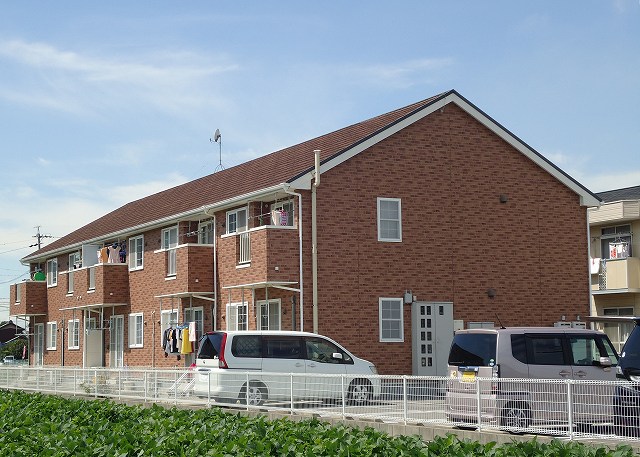 Fachada de ハイネス雅