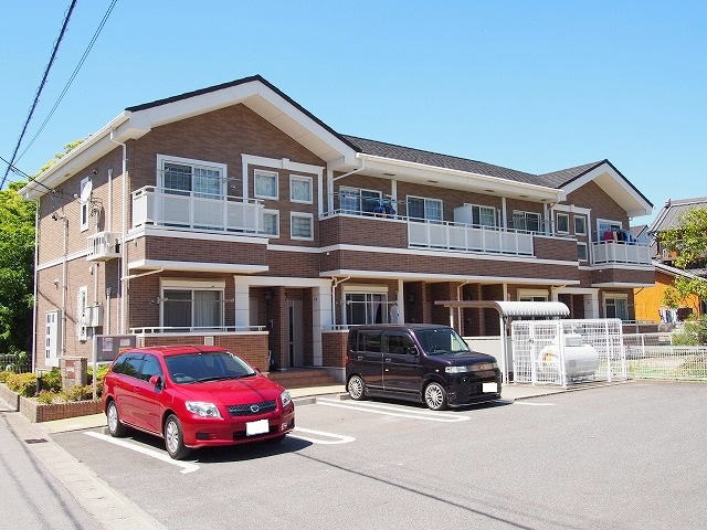 Fachada de ウルム弥生