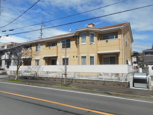 Fachada de ラフレシール