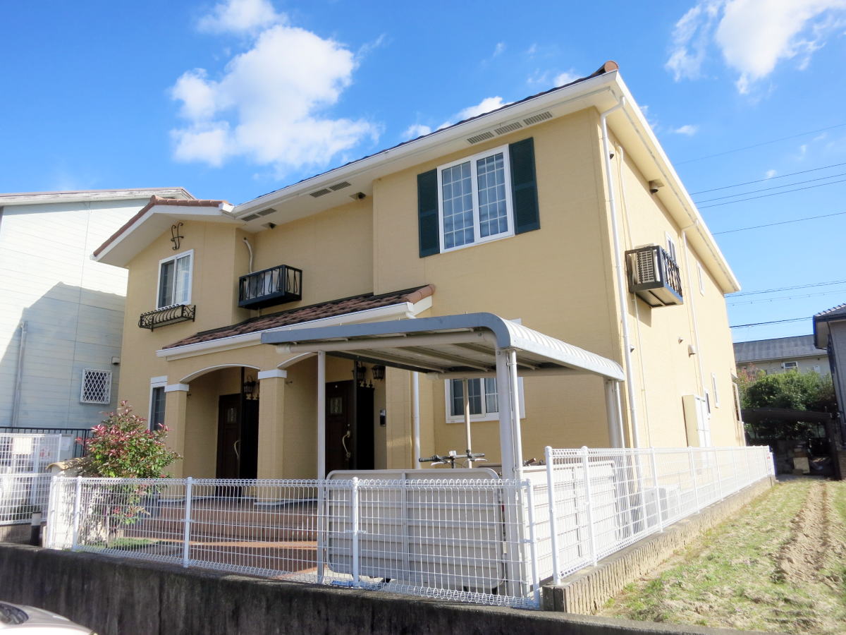 Fachada de ミルト