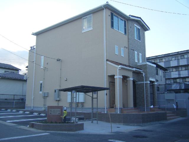 Fachada de サングレイスＢ