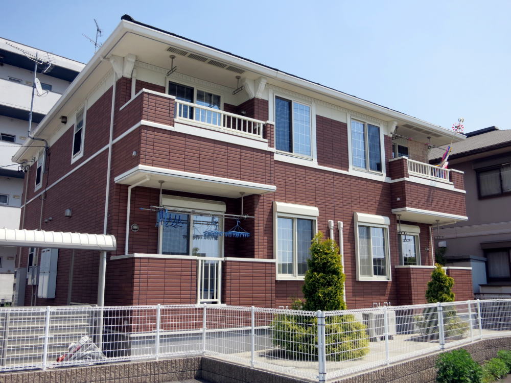 Fachada de アーデント