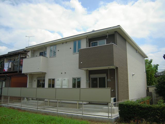 Fachada de プリティー