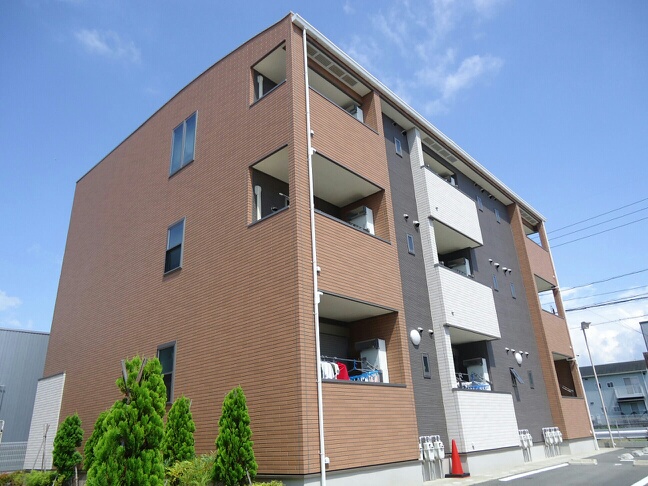 Fachada de フェリーゼス
