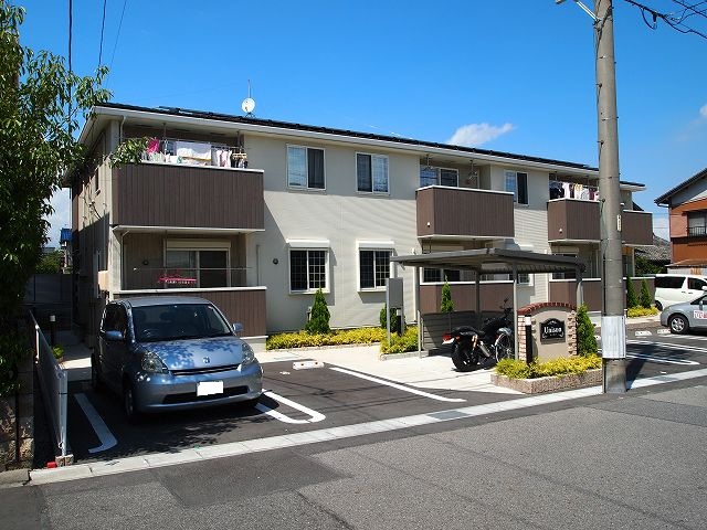 Fachada de ユニゾン