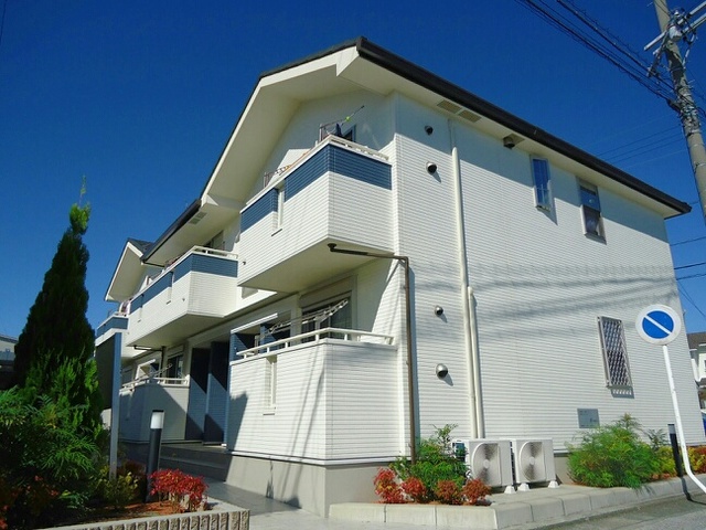 Fachada de イースト・ヌーヴォー