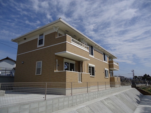 Fachada de アルトピアーノ一色