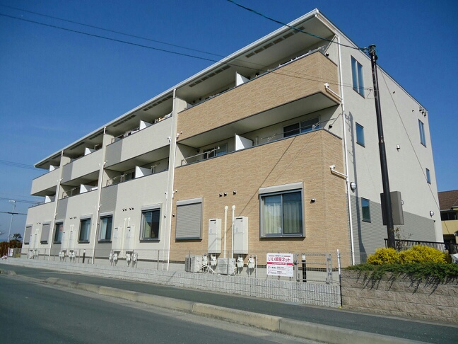 Fachada de カーサフィオーレＤ