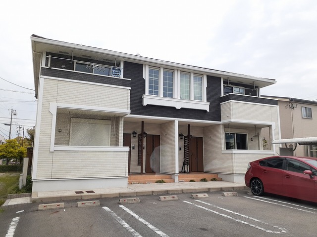 Fachada de ラデュレⅡ