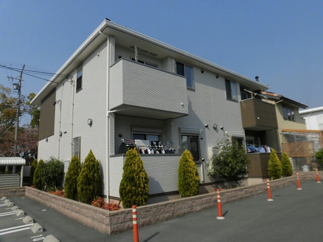 Fachada de モダン・パークＫ＆Ｌ　Ⅰ