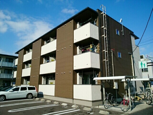 Fachada de アンダーレ