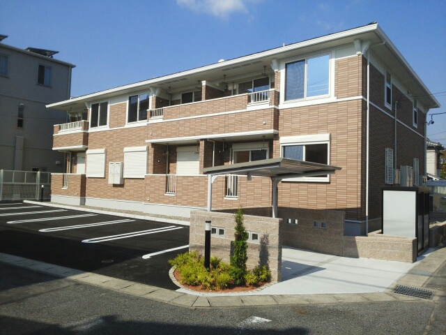 Fachada de サンブリーズ