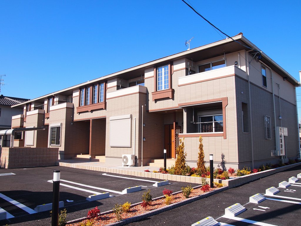 Fachada de サンパティ