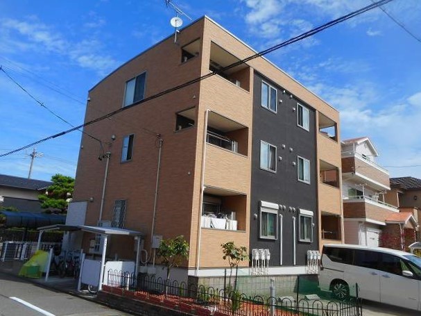 Fachada de フローラル