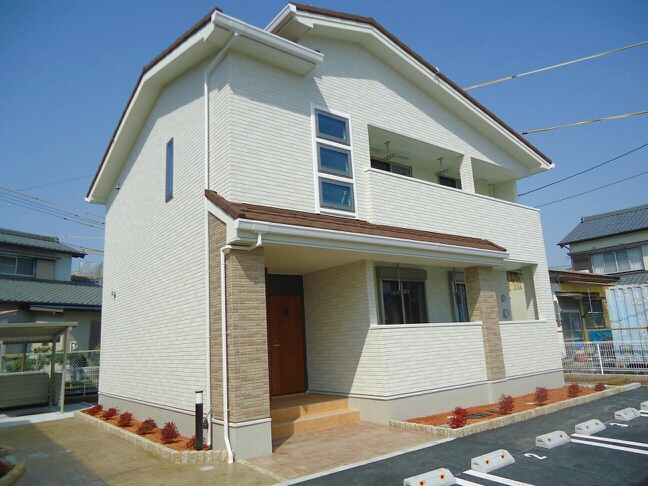 Fachada de ラッキーハウス　アニー