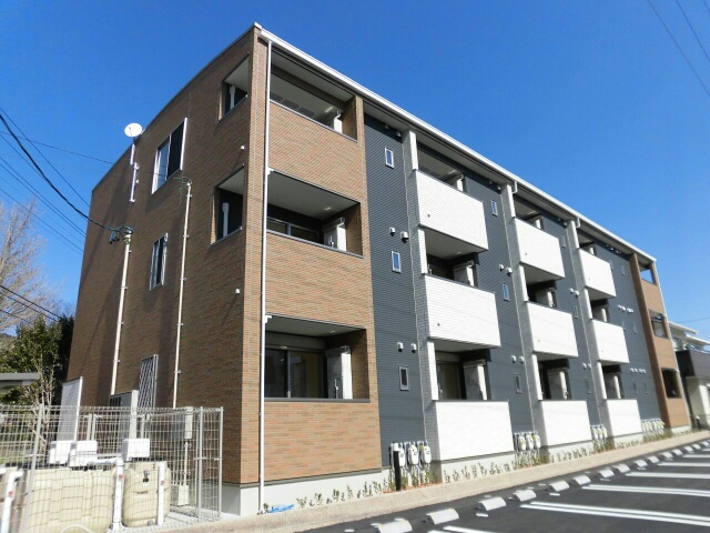 Fachada de フレーズ東山