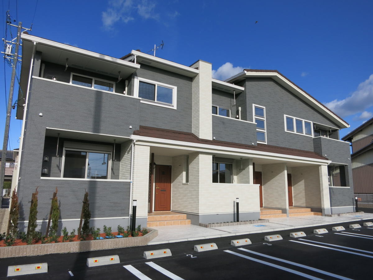 Fachada de エレガンス今川Ⅰ