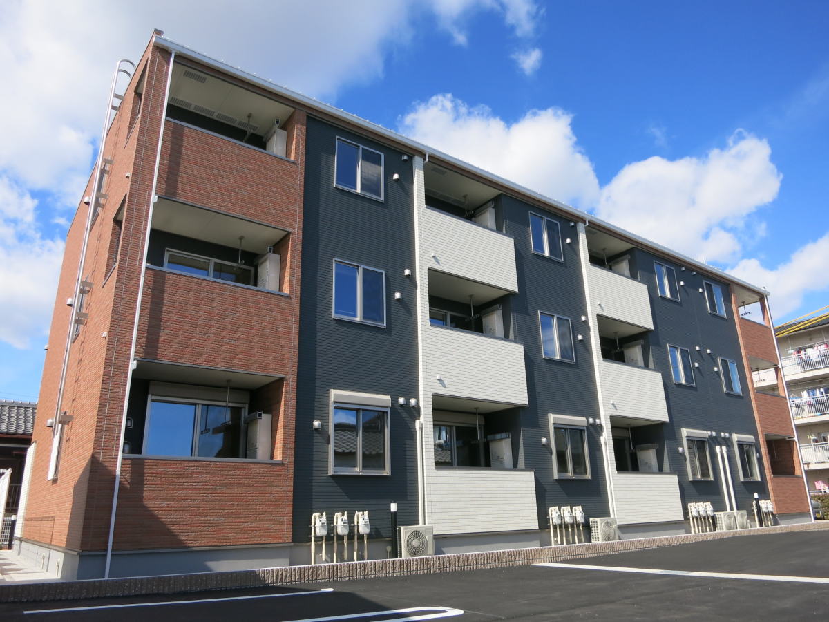 Fachada de ニコ　ヴィラージュＡ