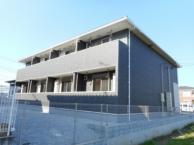 Fachada de セコイアＢ