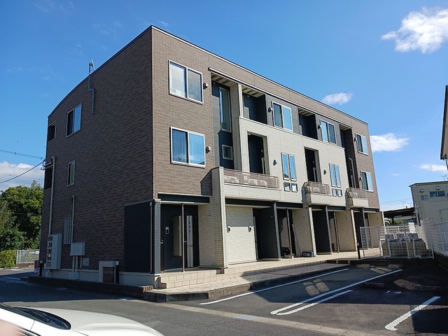 Fachada de メゾン　ア　ルエ