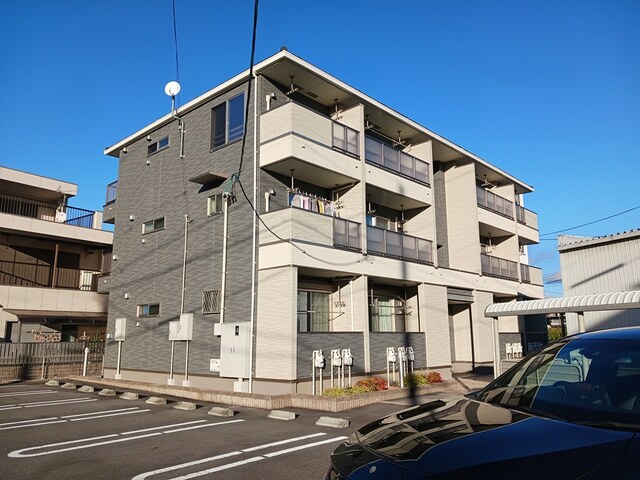 Fachada de フレグランス中央