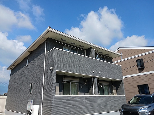 Fachada de サンパティーク蓑川