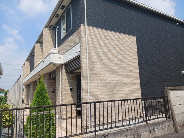 Fachada de グレイス草間