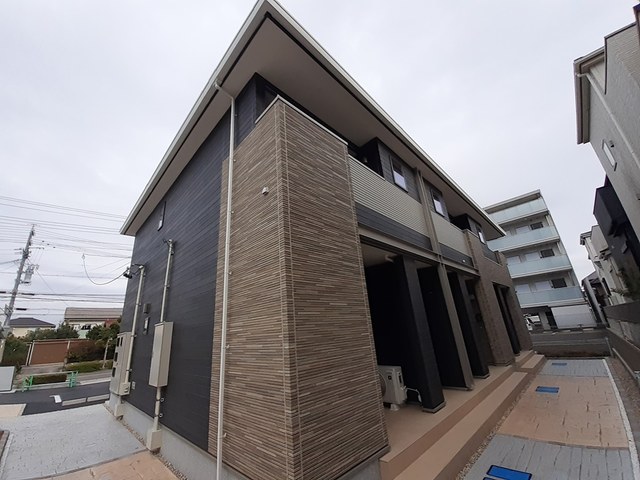 Fachada de ユニゾン