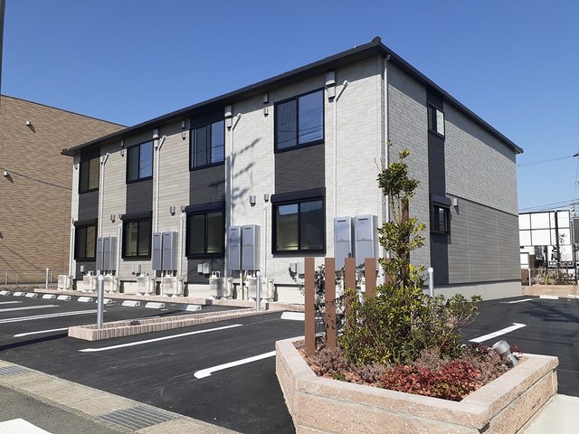 Fachada de フリーデンハイム中浜
