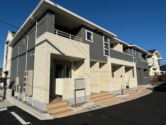 Fachada de ラフルール