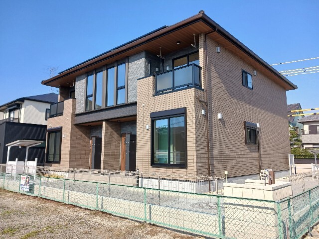 Fachada de サンライズスクエア