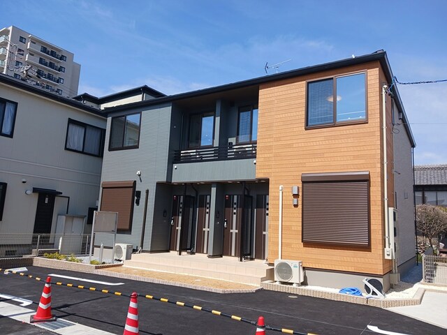 Fachada de サンリット本郷Ⅲ