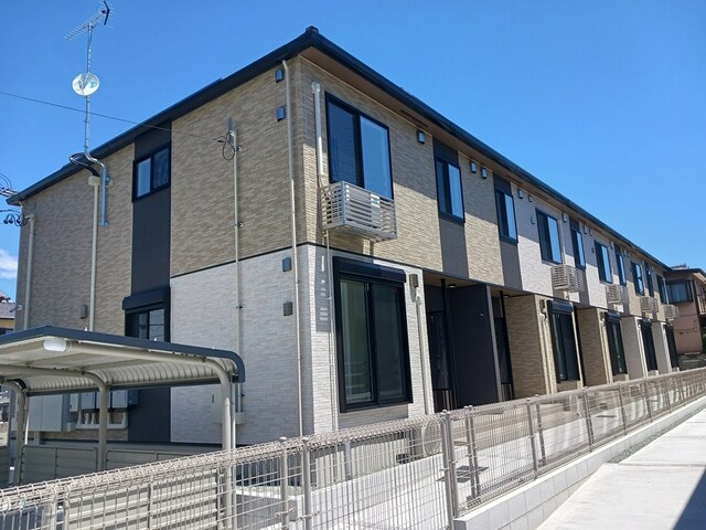 Fachada de ヒカルサ豊橋東岩田ノース