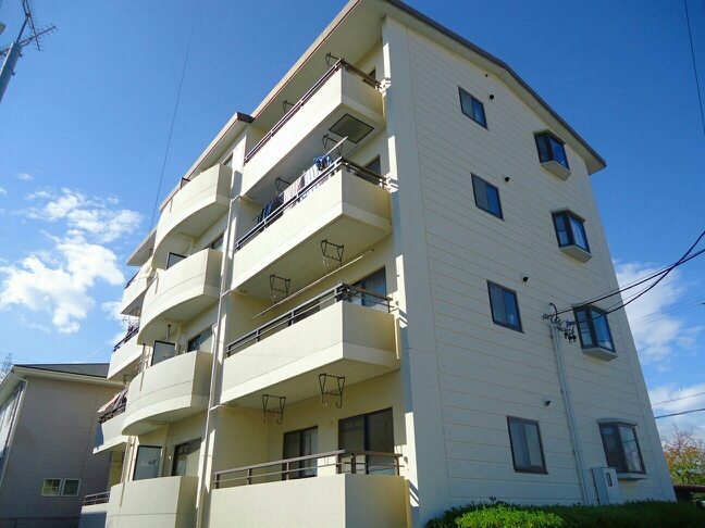 Fachada de ウイングコート