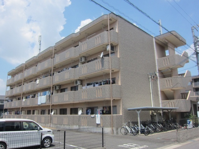 Fachada de ファミールＫ向山Ⅱ