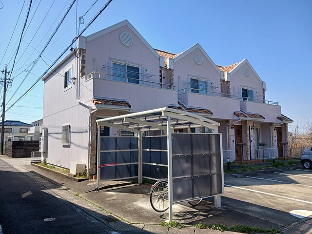 Fachada de Ａｍｉ